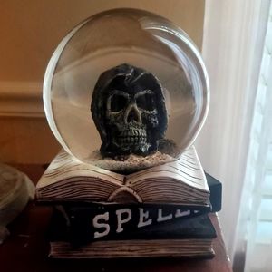 Spells snowglobe